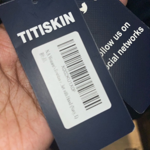 NEW Titiskin nwt Puffed Fur Coat - Picture 2 of 5